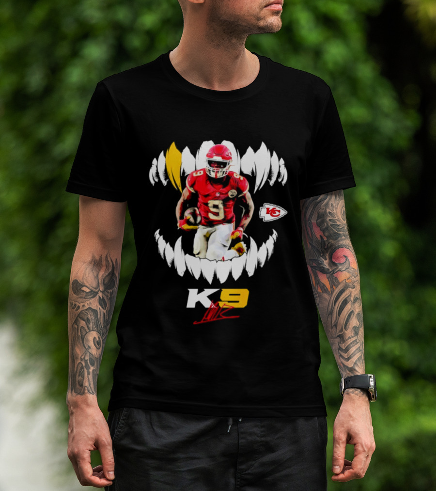 Kansas City Chiefs K9 Kenneth Walker III Football Teeth T-Shirt