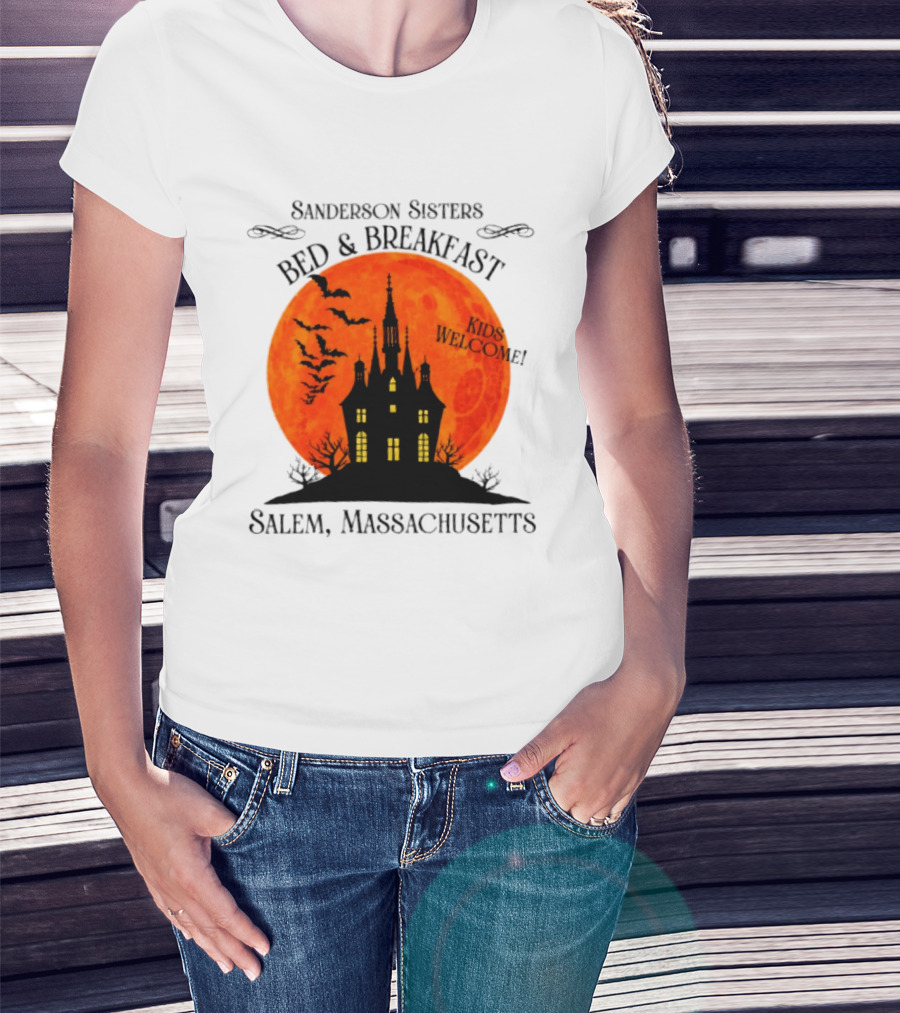 Sanderson Sisters Bed And Breakfast Kids Welcome Salem Massachusetts Halloween Bats Haunted House T-Shirt