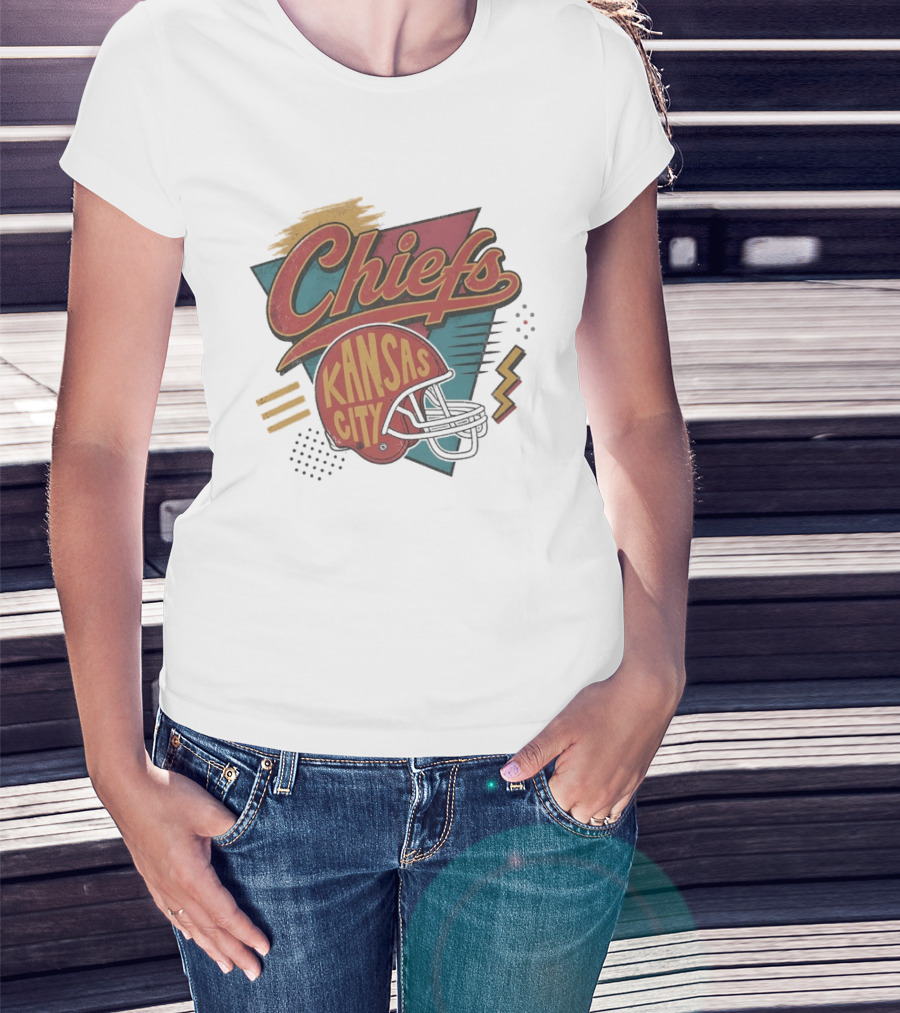Kansas City Chiefs Game Day Retro Helmet T-Shirt