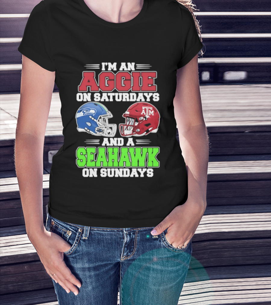 I'm An Aggie On Saturdays And A Seahawk On Sundays Football Helmets T-Shirt
