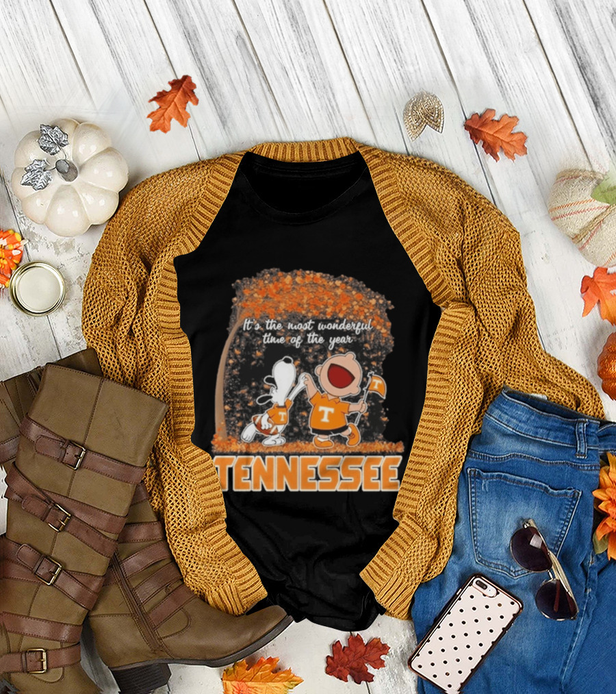 Tennessee Volunteers Snoopy Charlie Brown It's The Most Wonderful Time Of The Year T-Shirt