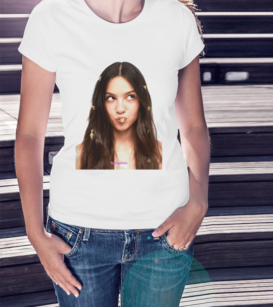 Olivia Rodrigo Rolling Stone Digital Exclusive Photo With Daisy Accents T-Shirt