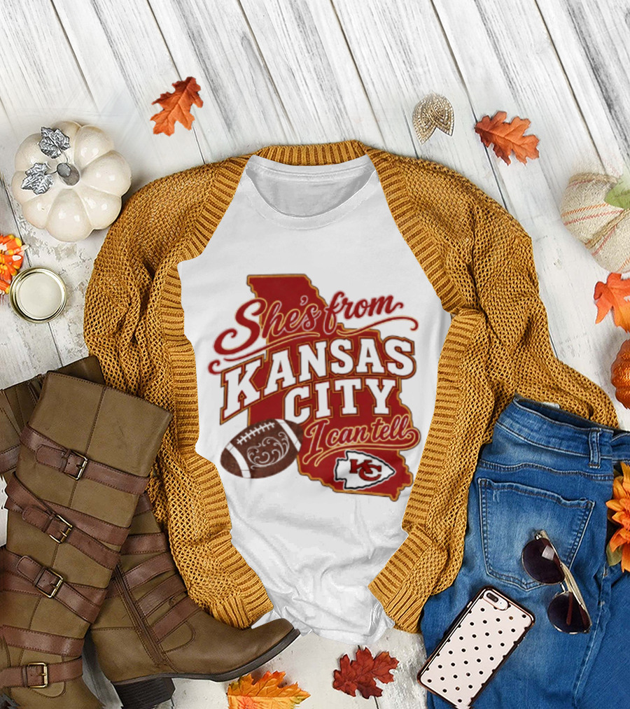 She's From Kansas City Chiefs I Can Tell Football Design With KC Logo And Map T-Shirt