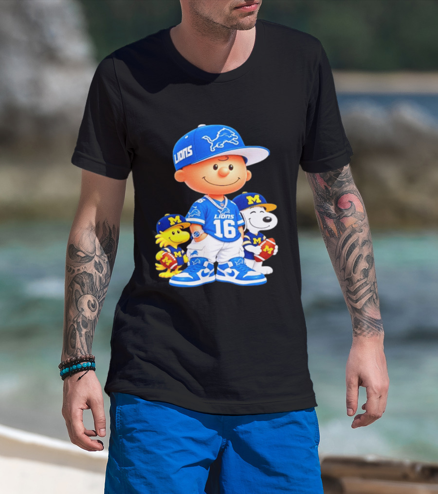 Charlie Brown Snoopy Woodstock Detroit Lions Michigan Wolverines Football Fan 16 T-Shirt