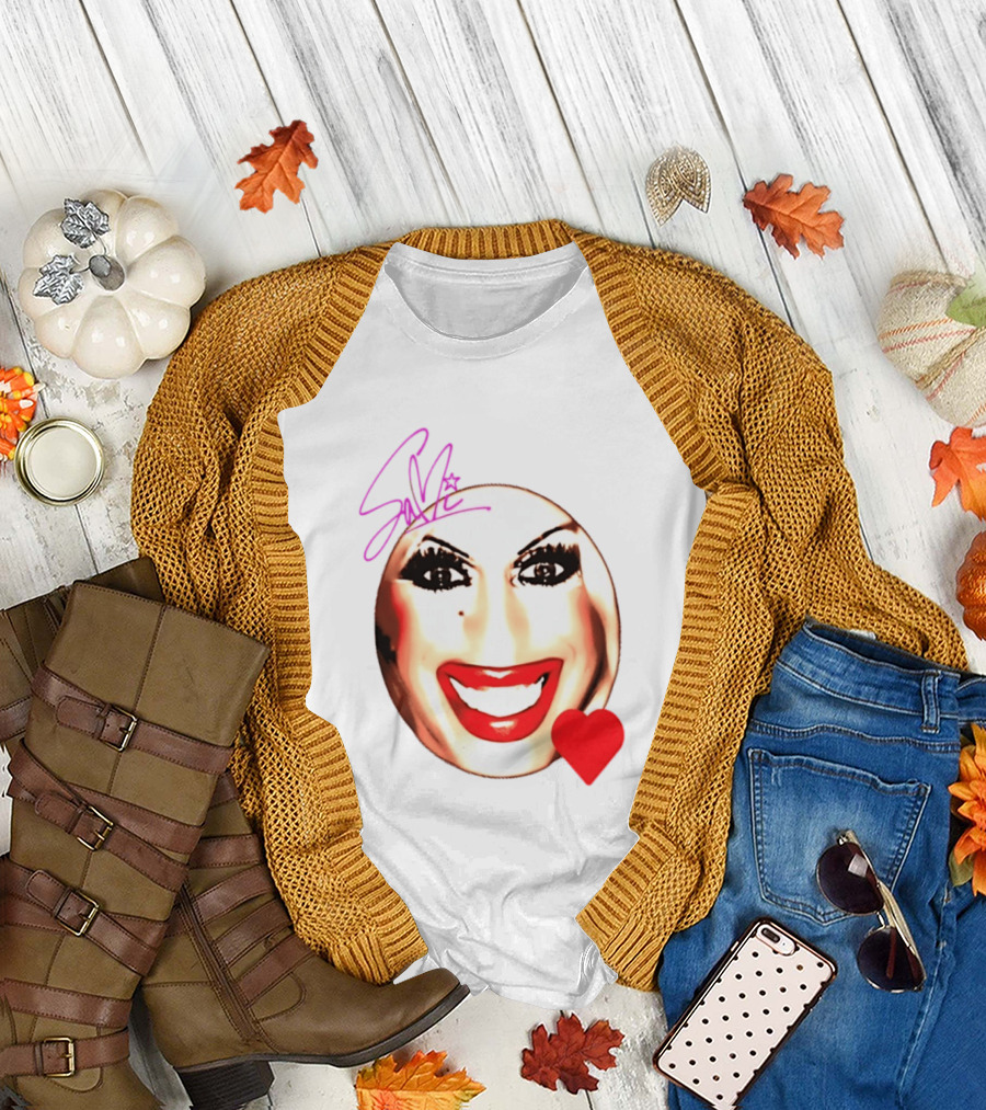 Sami Landri Big Face Heart Signature Red Lips T-Shirt