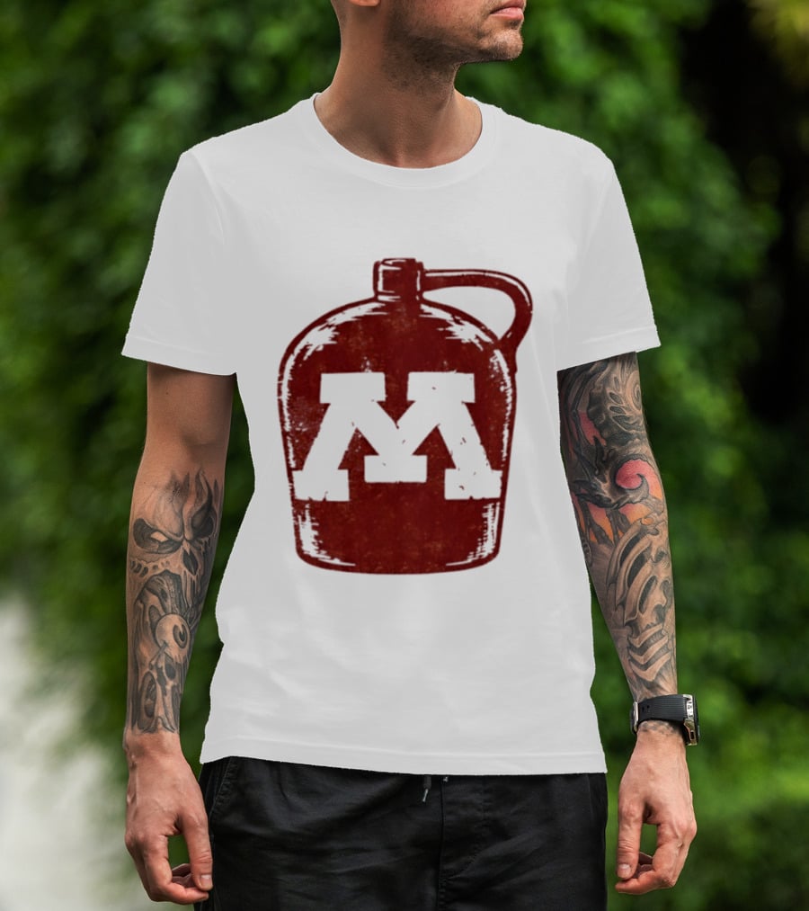 Minnesota Golden Gophers Football Jug M T-Shirt