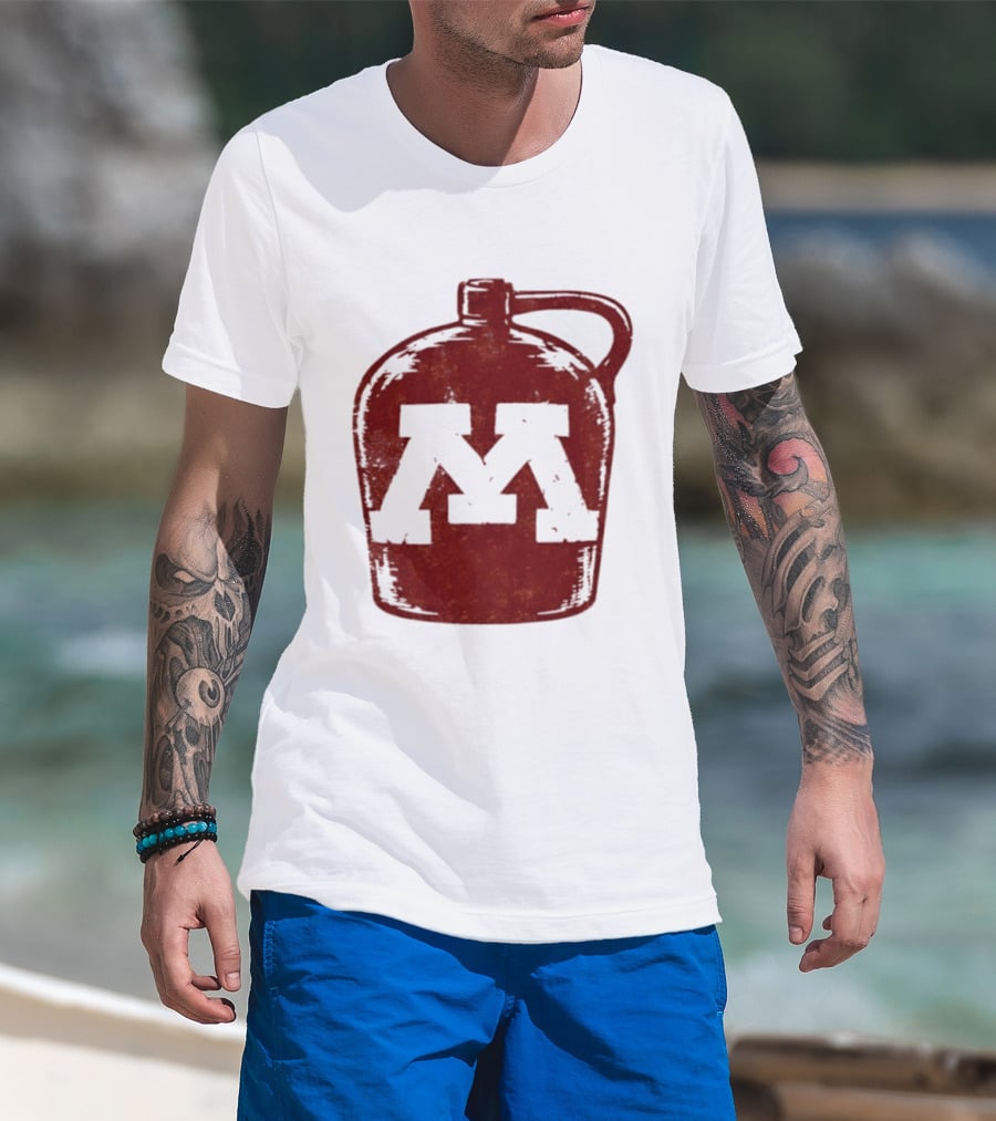 Minnesota Golden Gophers Football Jug M T-Shirt
