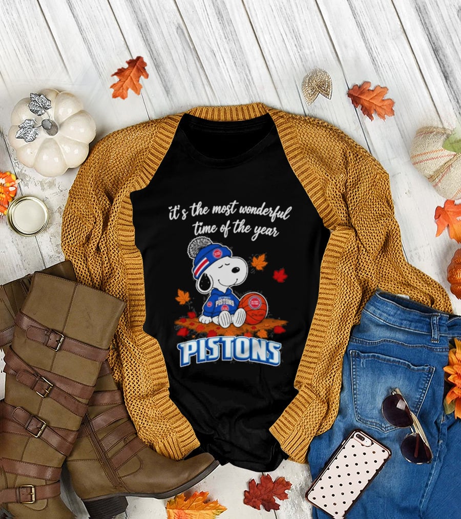Detroit Pistons Snoopy Autumn Football It's The Most Wonderful Time Of The Year T-Shirt