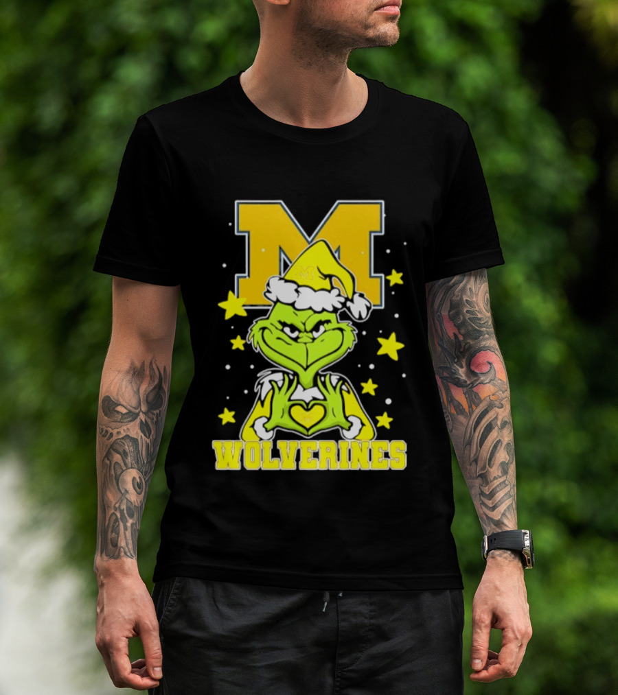 Michigan Wolverines Grinch Love Hands Christmas Football 2026 T-Shirt