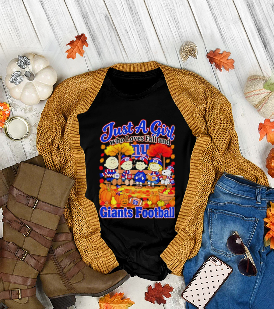Just A Girl Who Loves Fall And Giants Football New York Peanuts Christmas T-Shirt