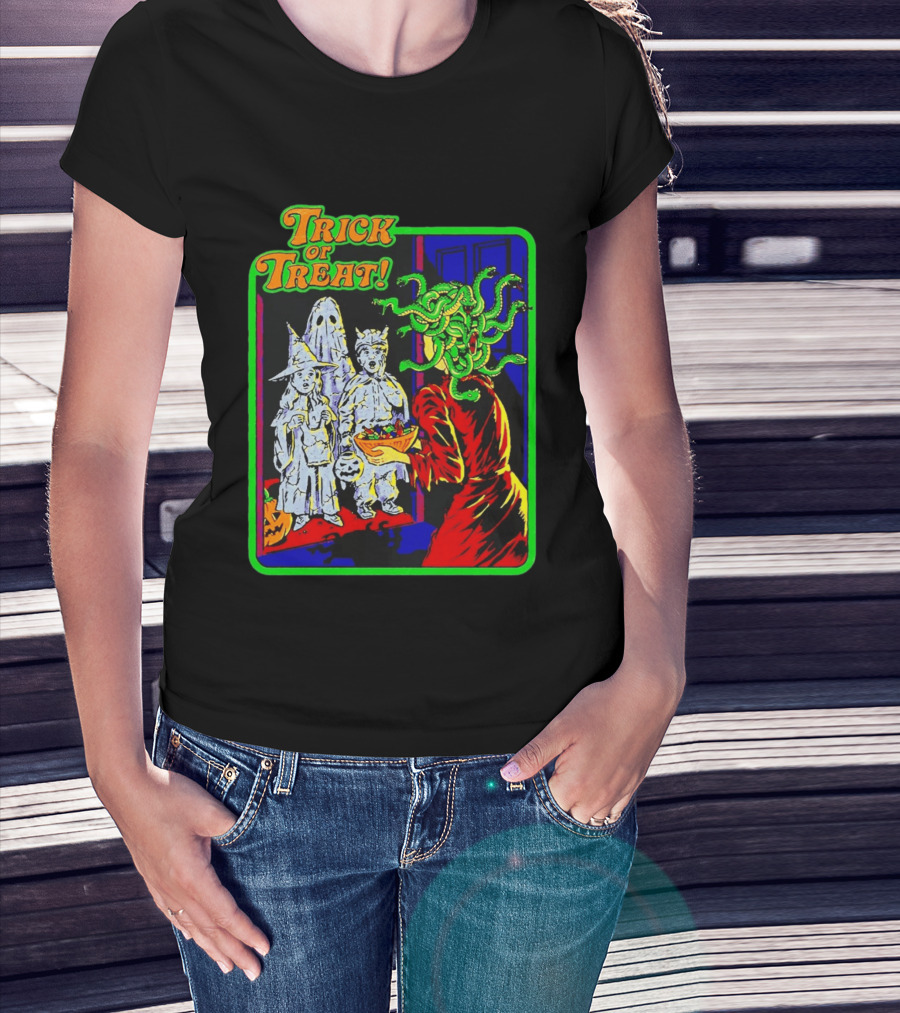 Trick Or Treat Medusa Halloween Retro Comic T-Shirt