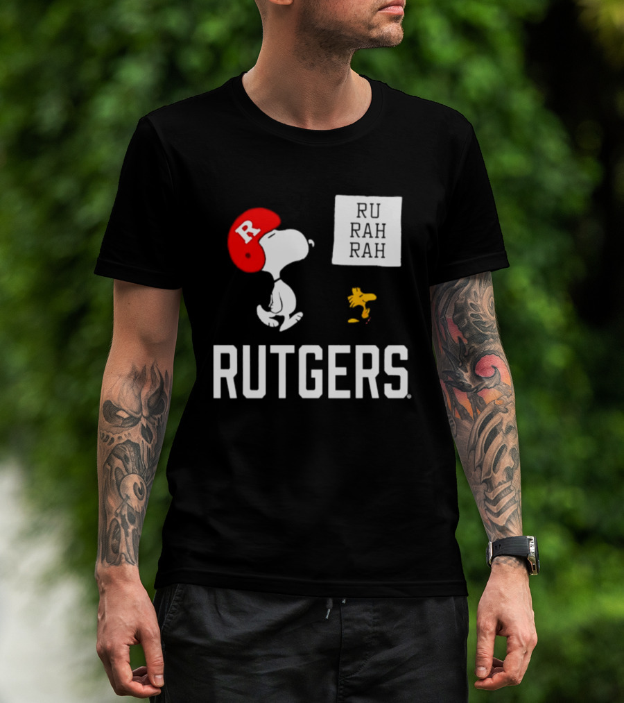 Snoopy Woodstock Rutgers Scarlet Knights Football Helmet R T-Shirt