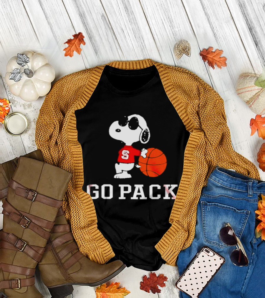 Snoopy NC State Wolfpack Basketball Go Pack T-Shirt