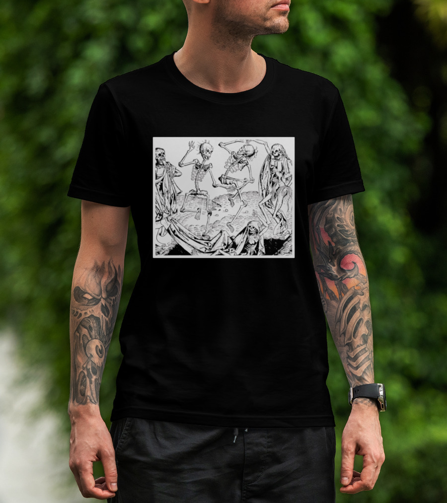 Danse Macabre Skeleton Dance Halloween Medieval T-Shirt
