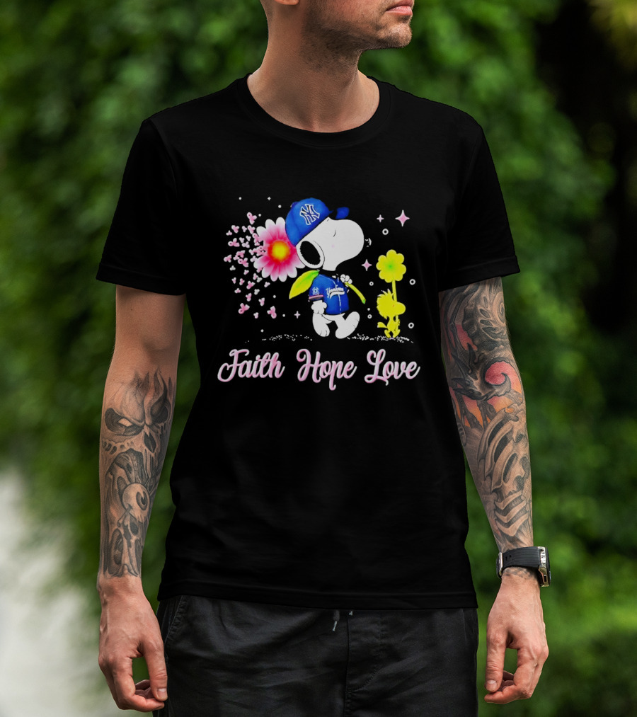 Snoopy New York Yankees Breast Cancer Awareness Faith Hope Love Blossoms Woodstock T-Shirt
