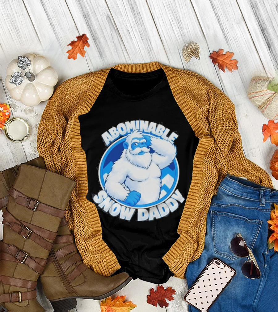 Abominable Snow Daddy Yeti Bigfoot Sasquatch Ice Blue Circle T-Shirt
