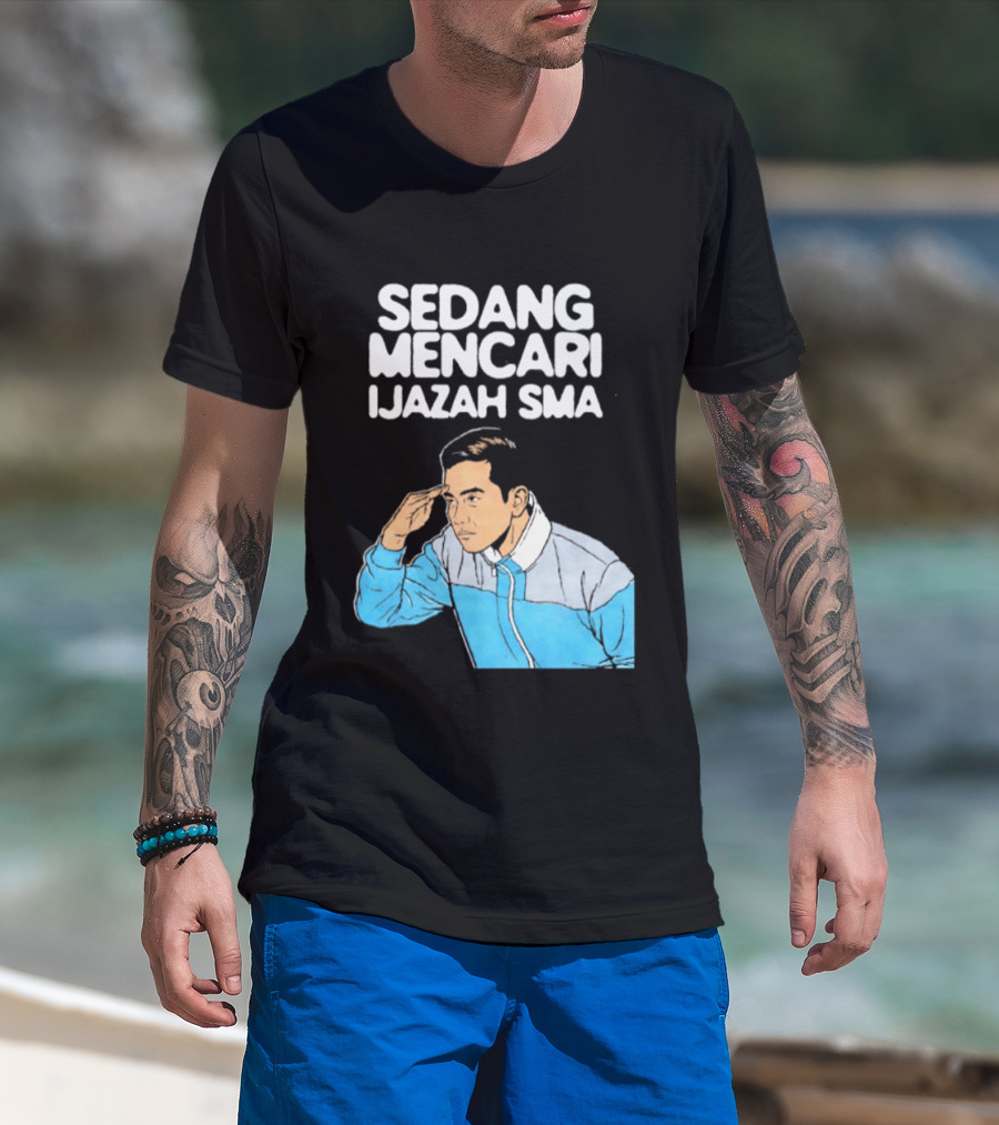 Sedang Mencari Ijazah SMA Man In Blue Jacket Visual T-Shirt