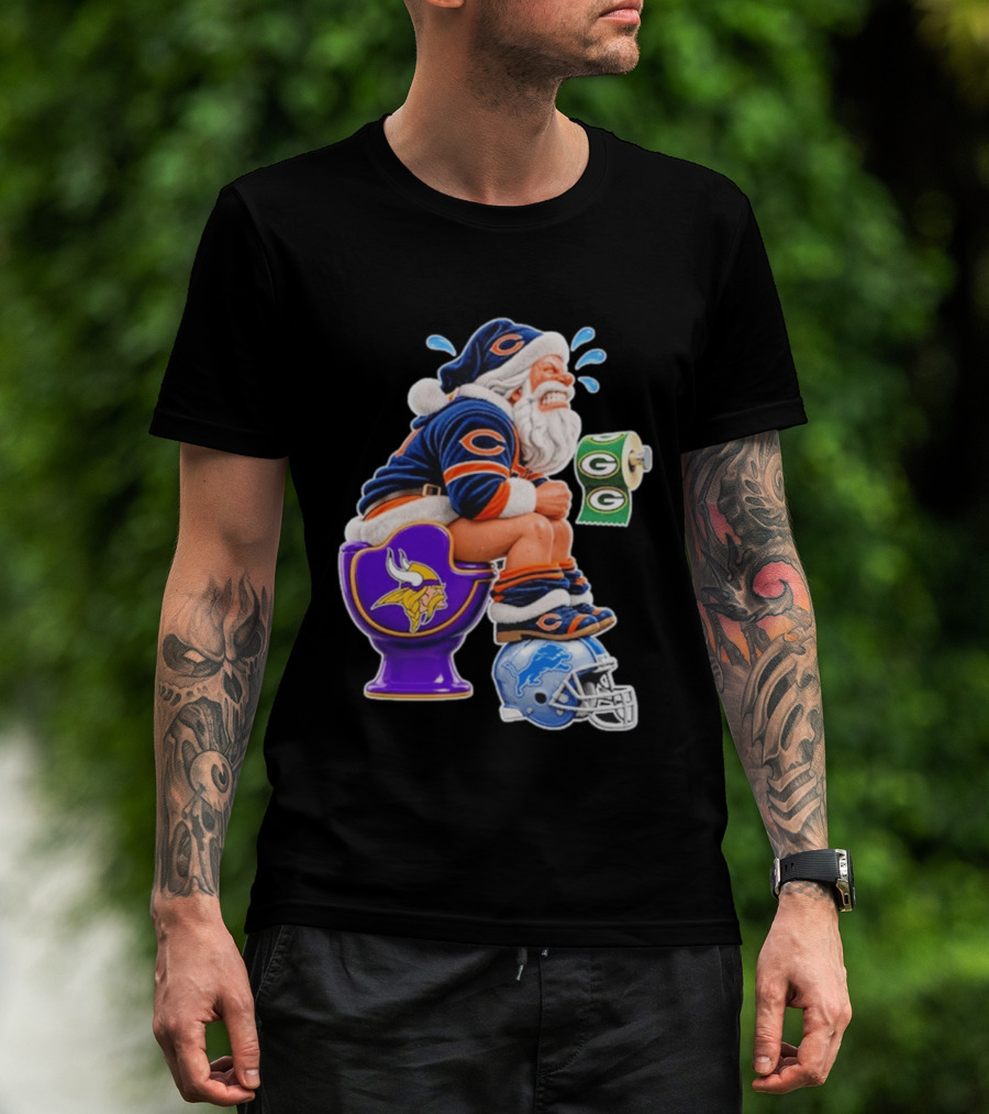 Santa Claus On Toilet Minnesota Vikings Detroit Lions Green Bay Packers Chicago Bears Funny Christmas 2026 Football T-Shirt