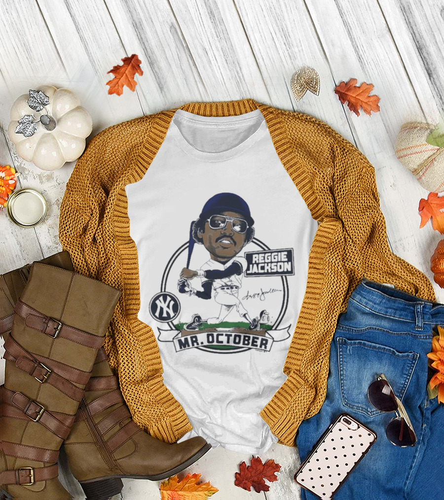 Yankees Reggie Jackson Mr. October Caricature Signature Art With NY Yankees T-Shirt