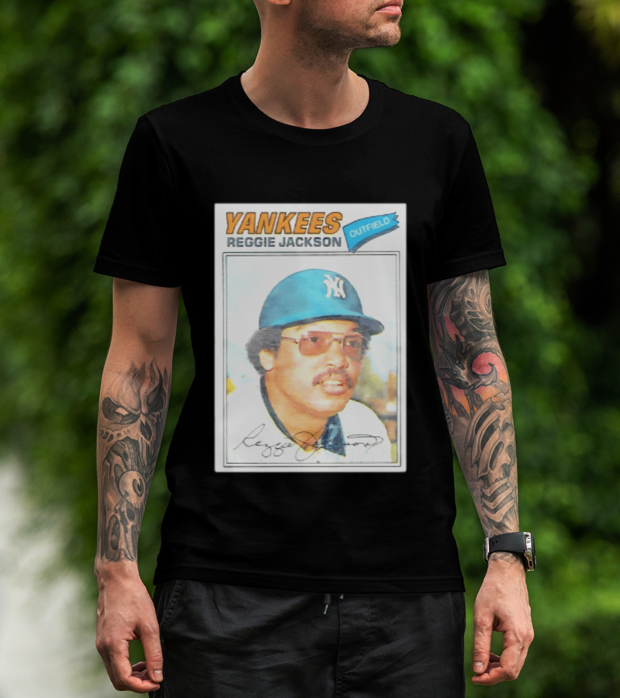 Yankees Reggie Jackson Outfield 1977 Topps Baseball Card T-Shirt