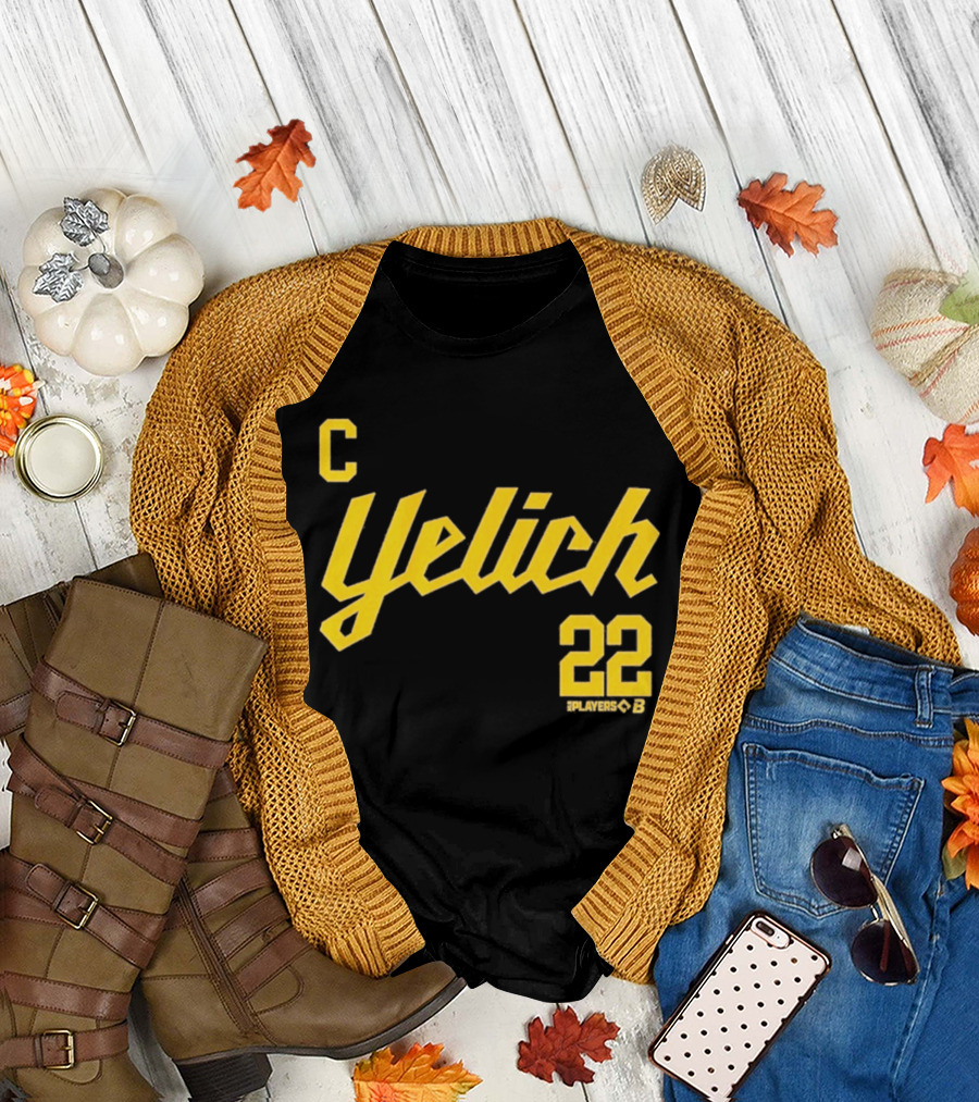 Yelich 22 Captain Players Milwaukee Brewers Baseball MLB T-Shirt