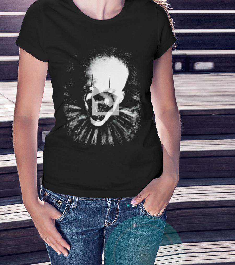 Pennywise The Dancing Clown Horror Movie Halloween Scary Face With Ruffled Collar T-Shirt