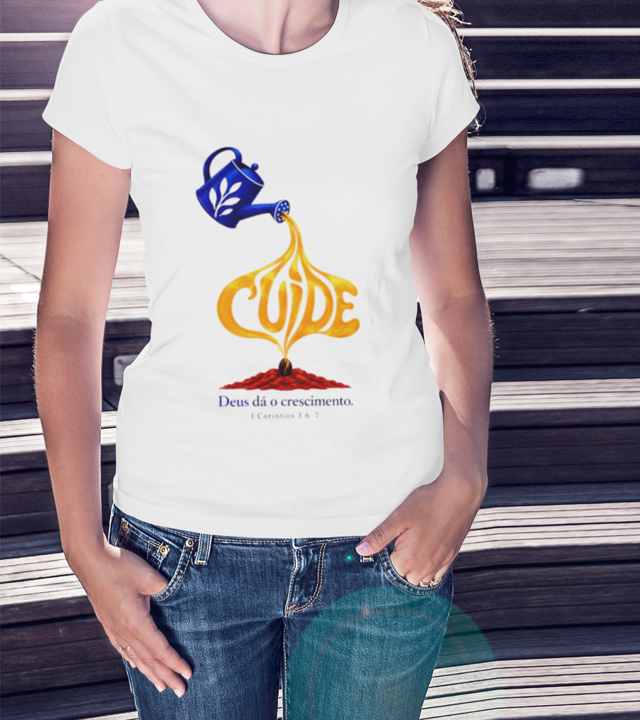 Cuide Deus Dá O Crescimento 1 Coríntios 3 6 7 Watering Can T-Shirt