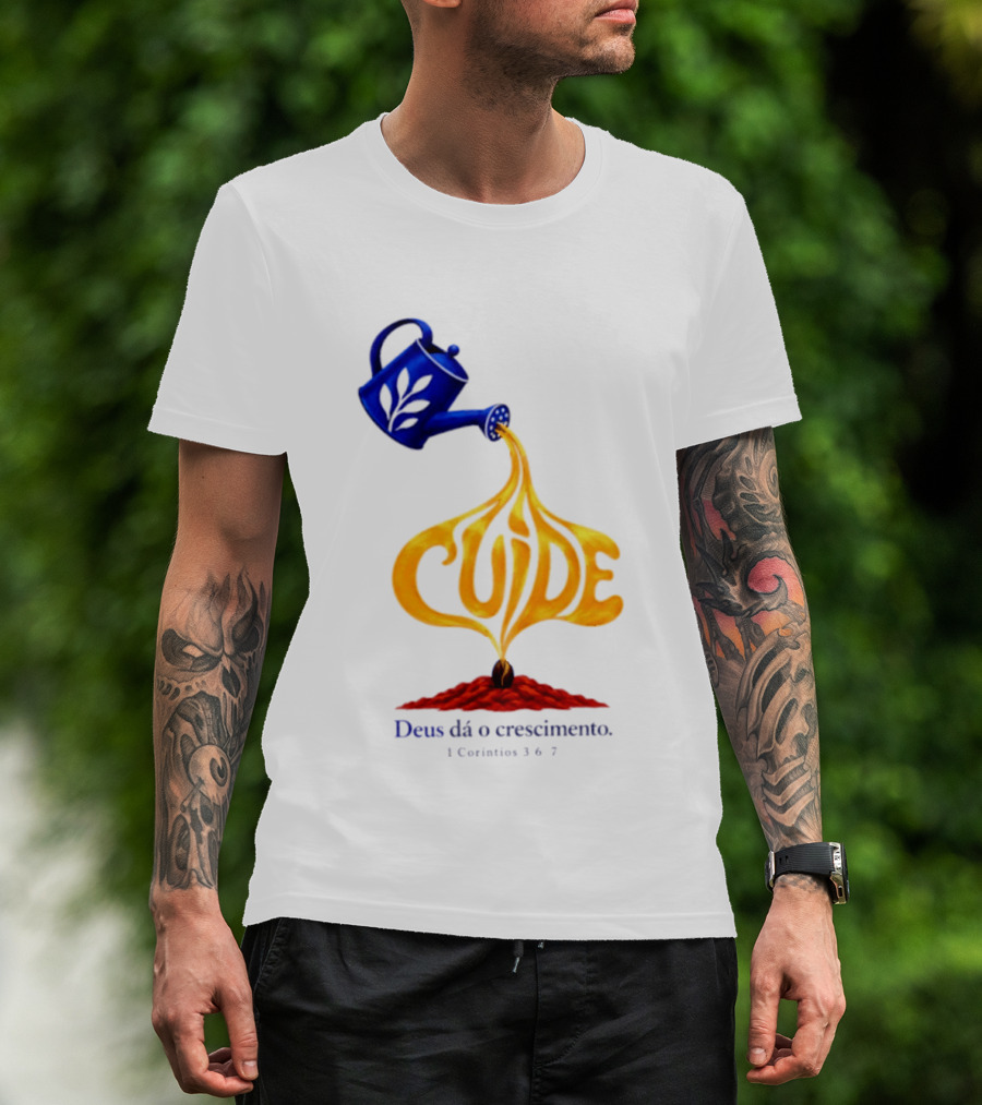 Cuide Deus Dá O Crescimento 1 Coríntios 3 6 7 Watering Can T-Shirt
