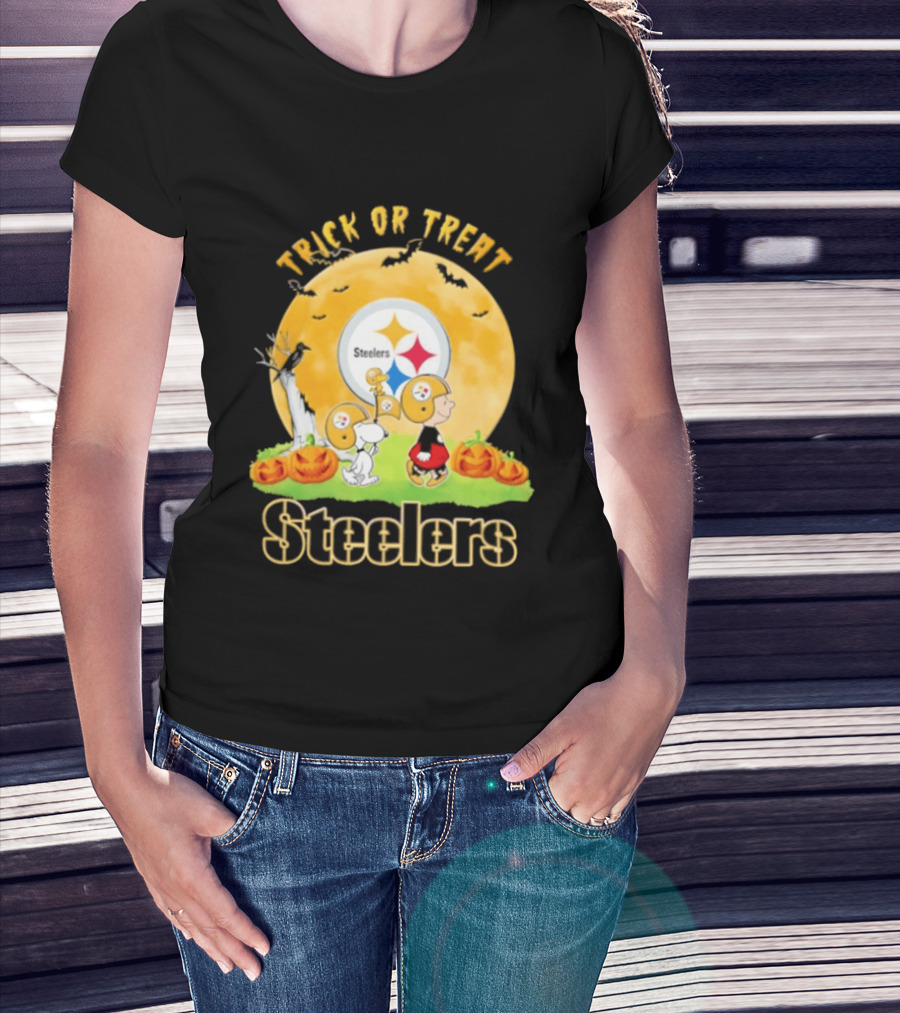 Pittsburgh Steelers Peanuts Trick Or Treat Halloween Abbey Road 2026 T-Shirt