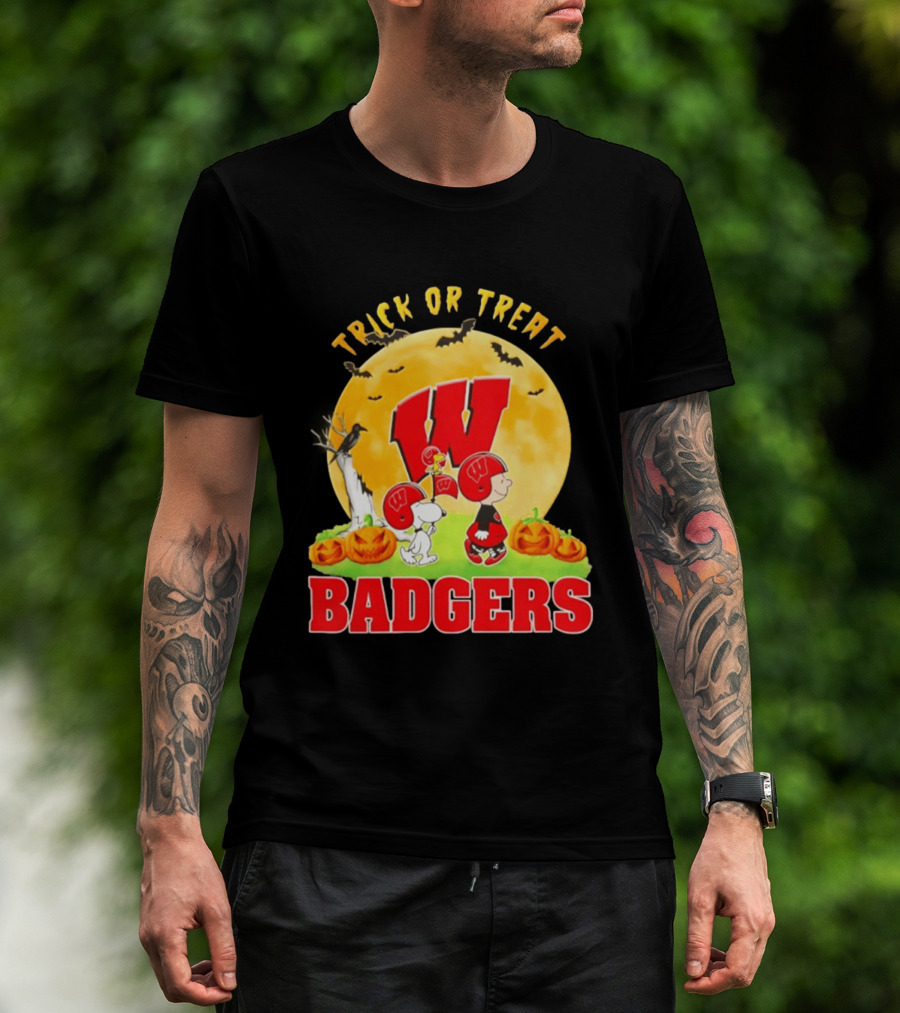Wisconsin Badgers Peanuts Trick Or Treat Halloween 2026 T-Shirt