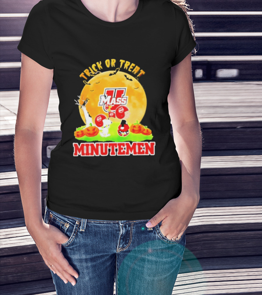Massachusetts Minutemen Peanuts Trick Or Treat Halloween 2026 T-Shirt