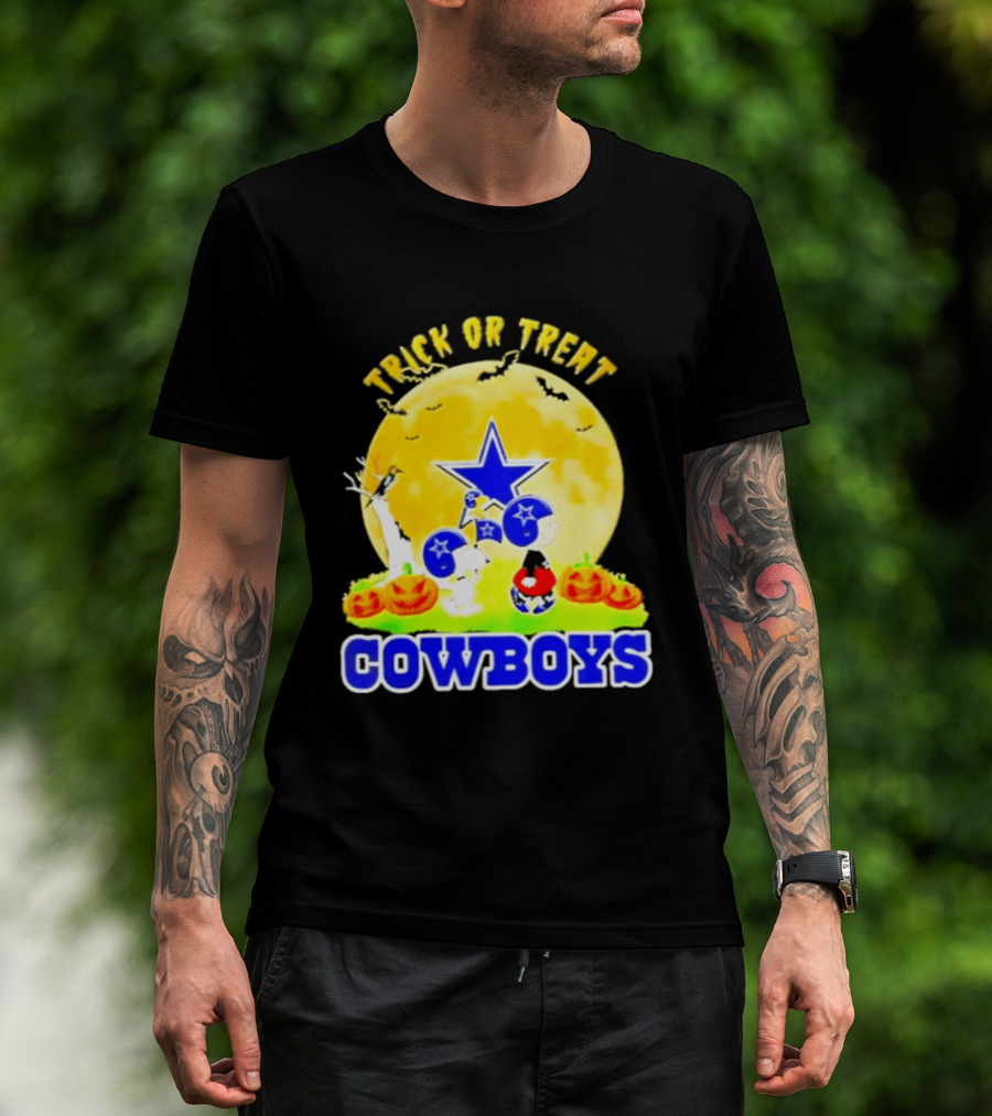Dallas Cowboys Peanuts Trick Or Treat Halloween 2026 Abbey Road T-Shirt