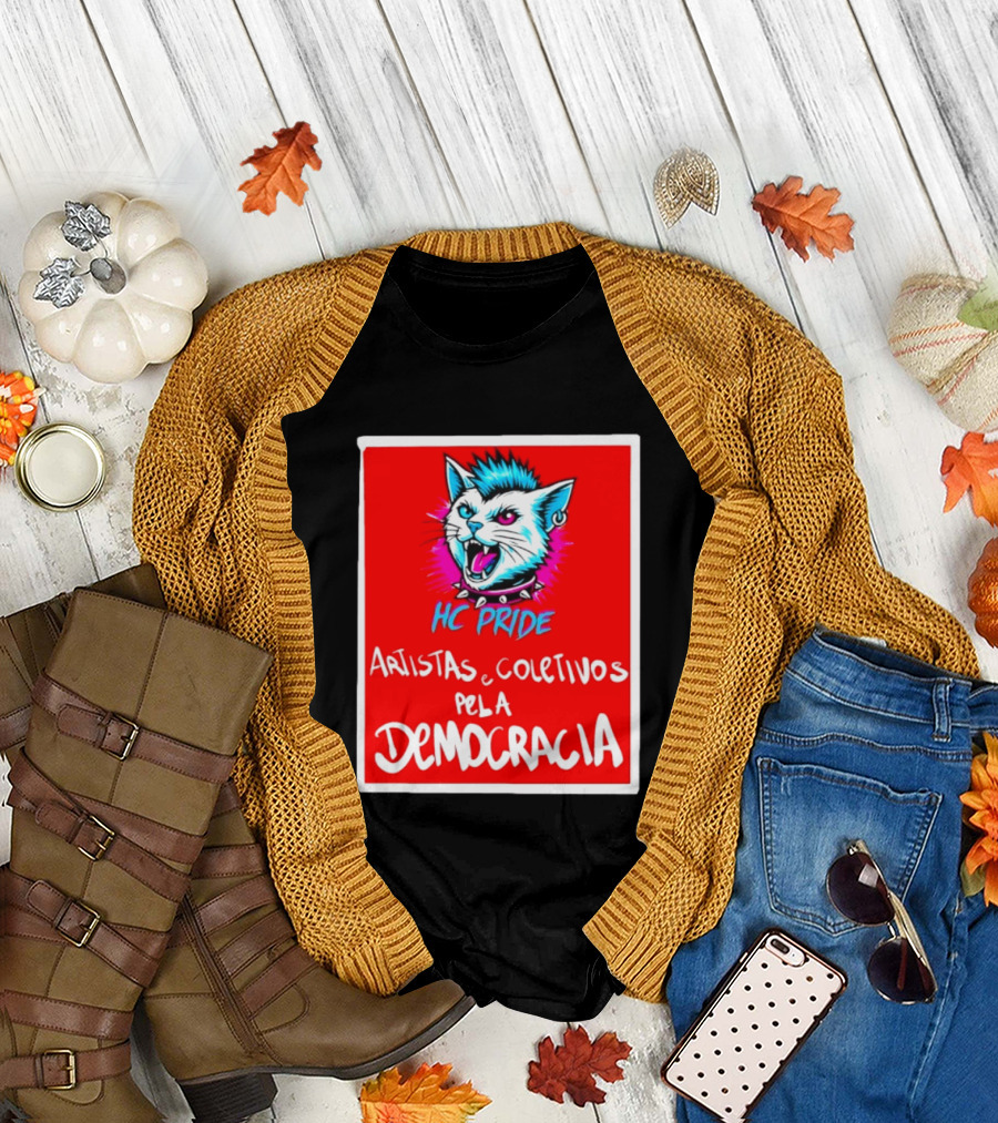 HC Pride Cat Rock Artistas E Coletivos Pela Democracia T-Shirt