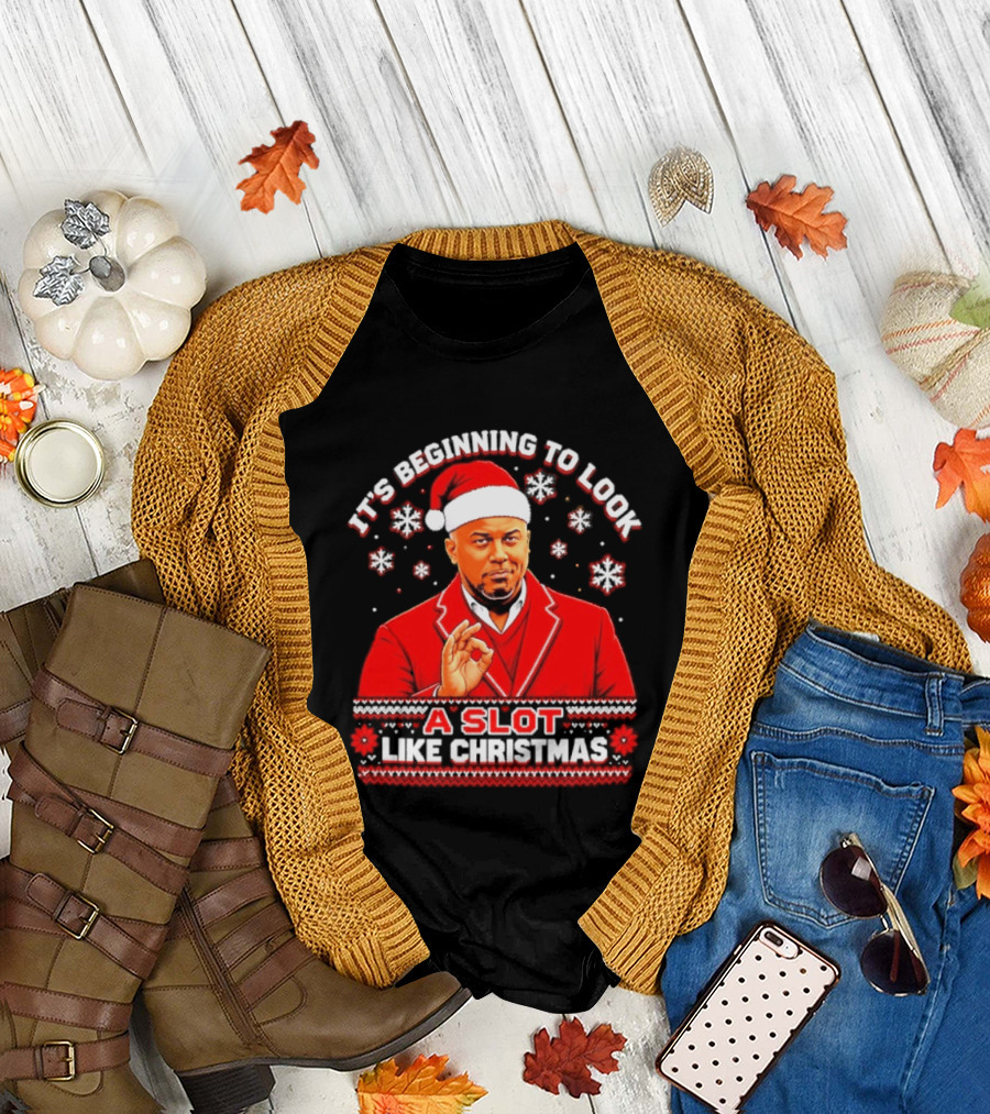 Stanley Hudson It's Beginning To Look A Slot Like Christmas Ugly Sweater 2026 T-Shirt