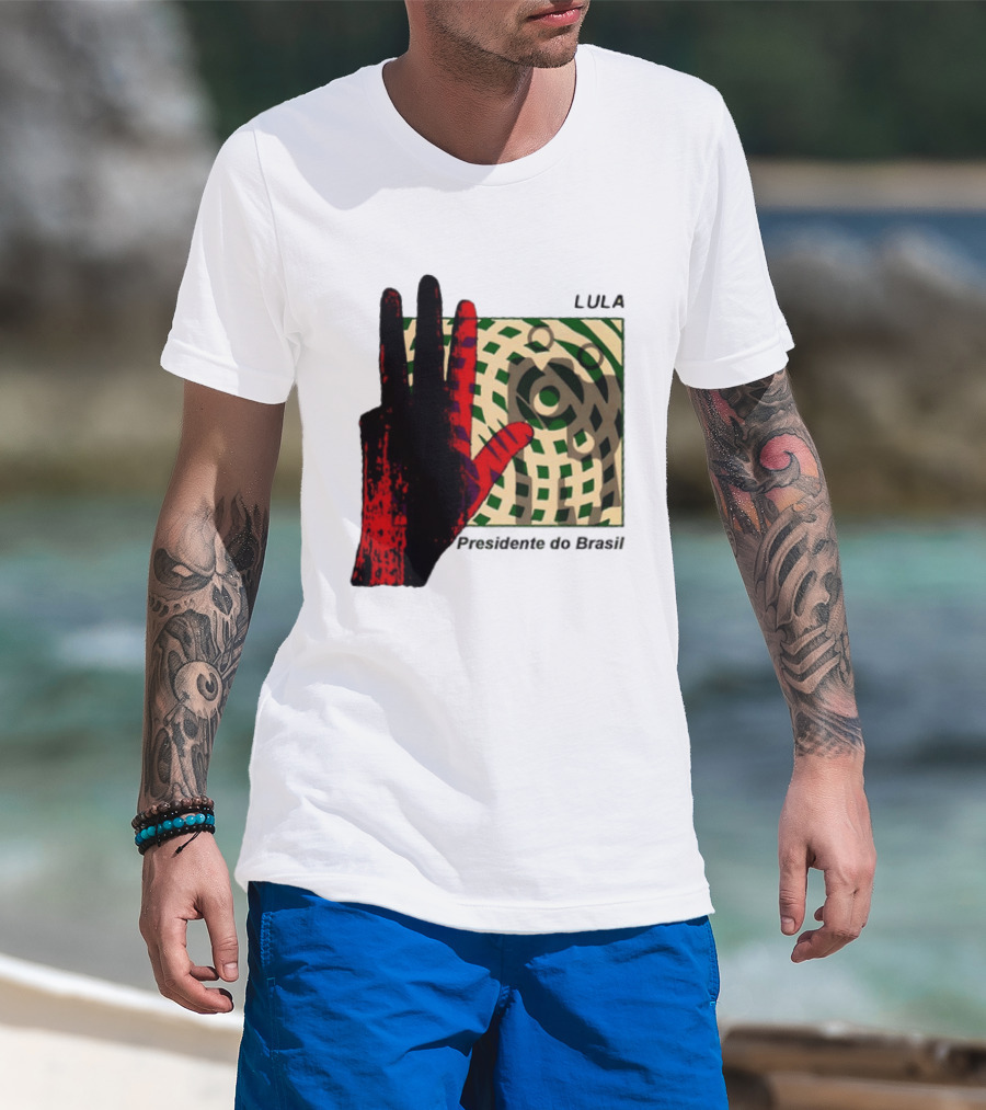 Lula Presidente Do Brasil Red Hand Brazil Politics T-Shirt