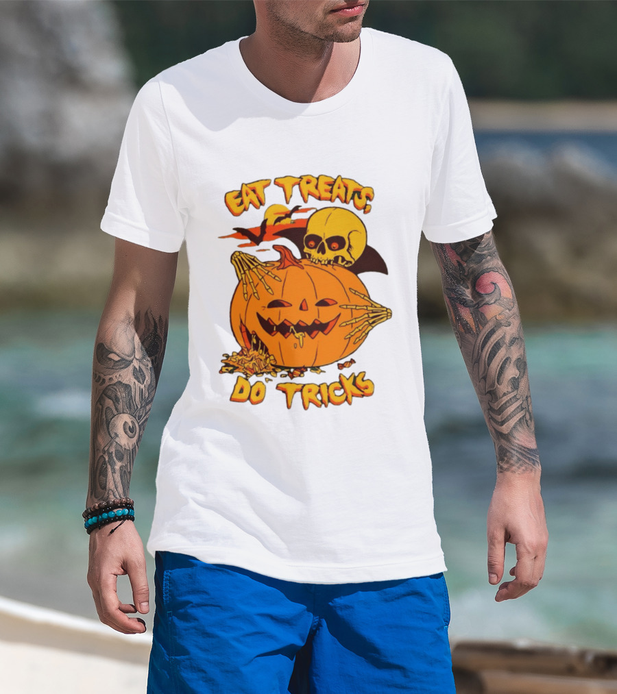 Eat Treats Do Tricks Skeleton And Pumpkin Halloween 2026 T-Shirt