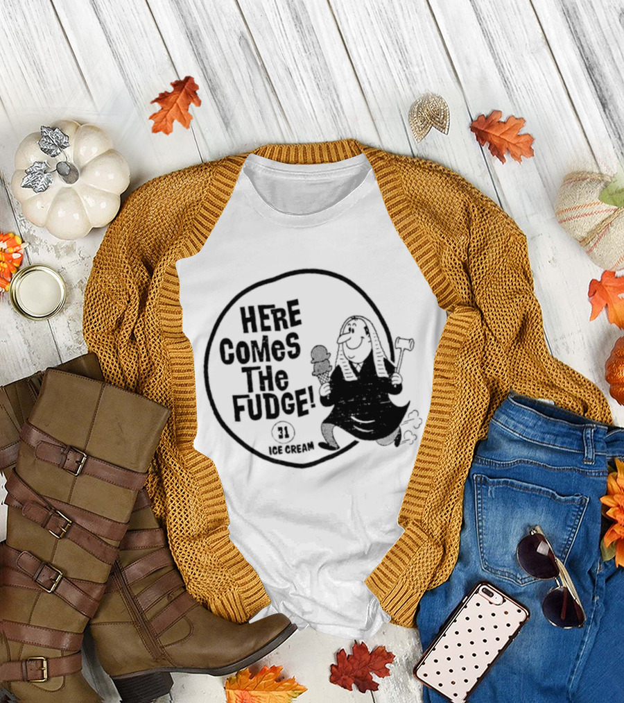 Baskin Robbins Here Comes The Fudge 31 Ice Cream T-Shirt