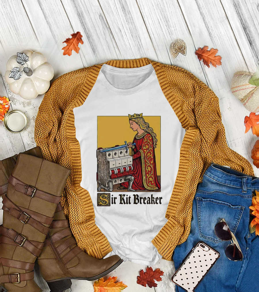 Sir Kit Breaker Queen of Swords Knight Tarot Crown T-Shirt