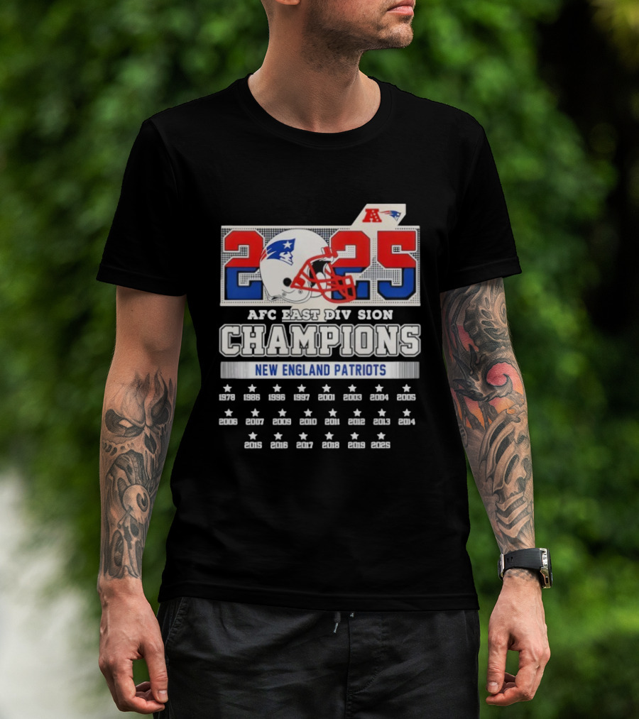 New England Patriots 2025 AFC East Division Champions Helmet Stars T-Shirt