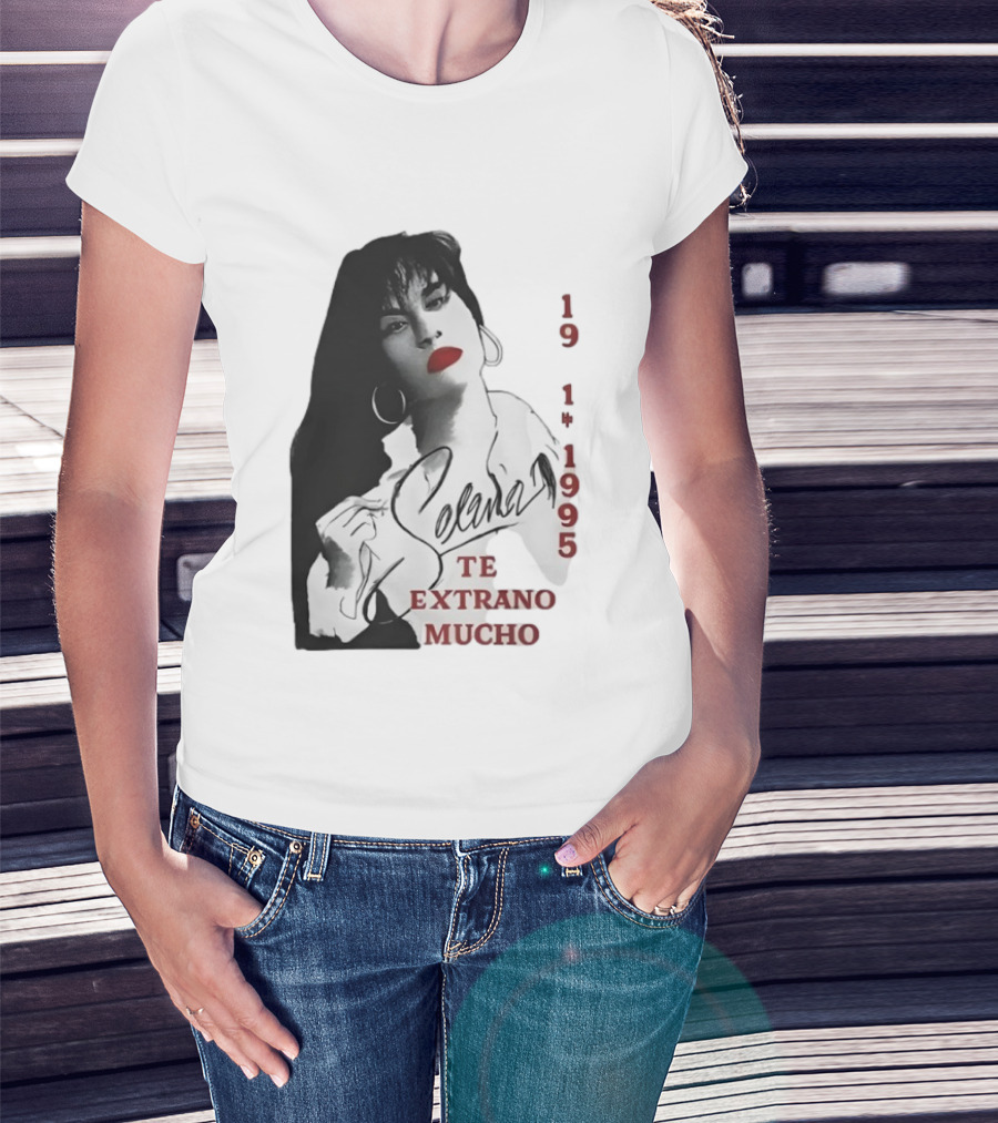 Selena Quintanilla 1971 1995 Te Extraño Mucho Black And White Elegance T-Shirt