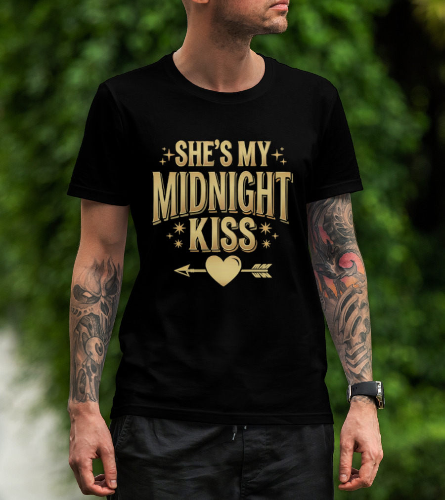 She's My Midnight Kiss Heart And Arrow Stars T-Shirt