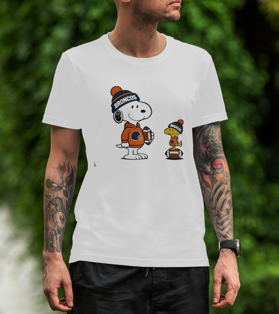 Snoopy Woodstock Denver Broncos NFL Football Fans T-Shirt