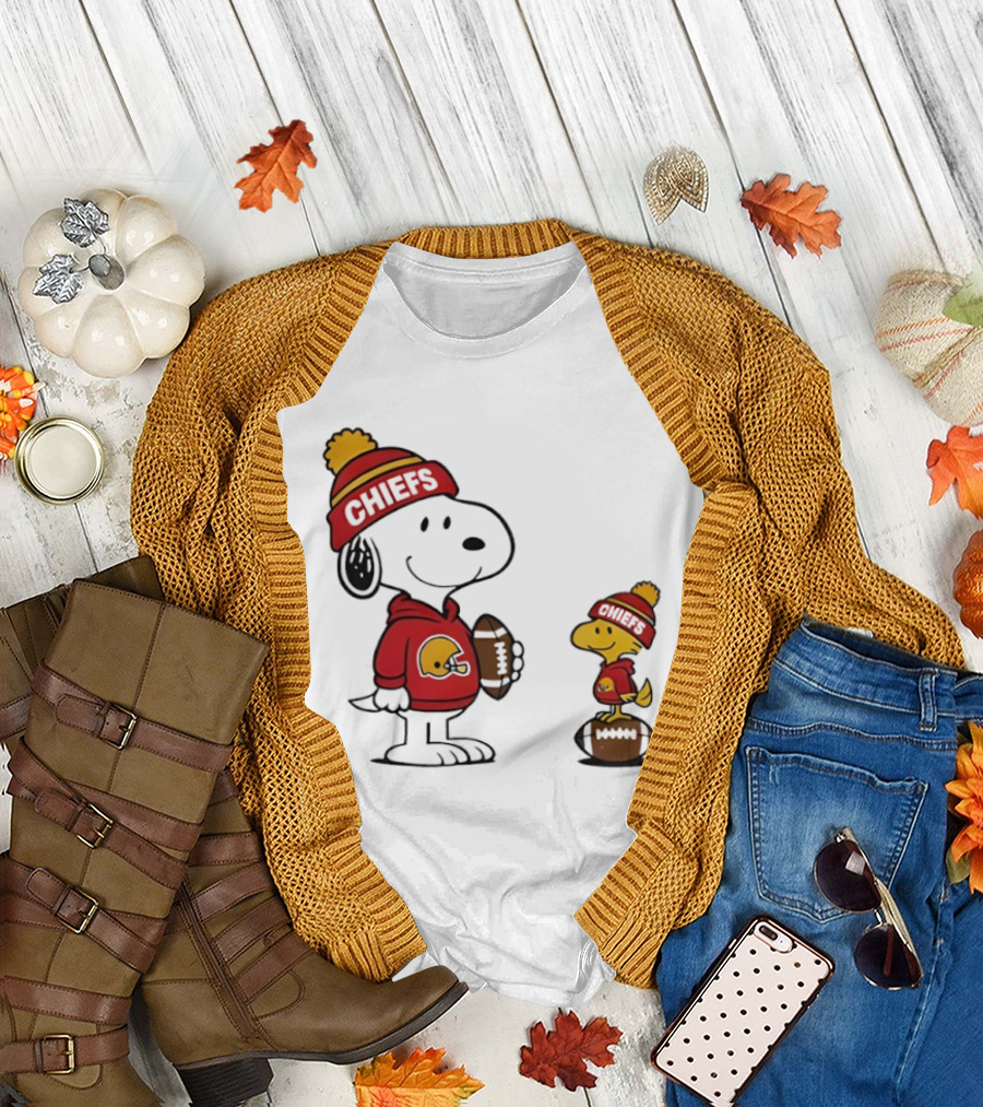 Kansas City Chiefs Snoopy Woodstock NFL Football Fan Gear T-Shirt