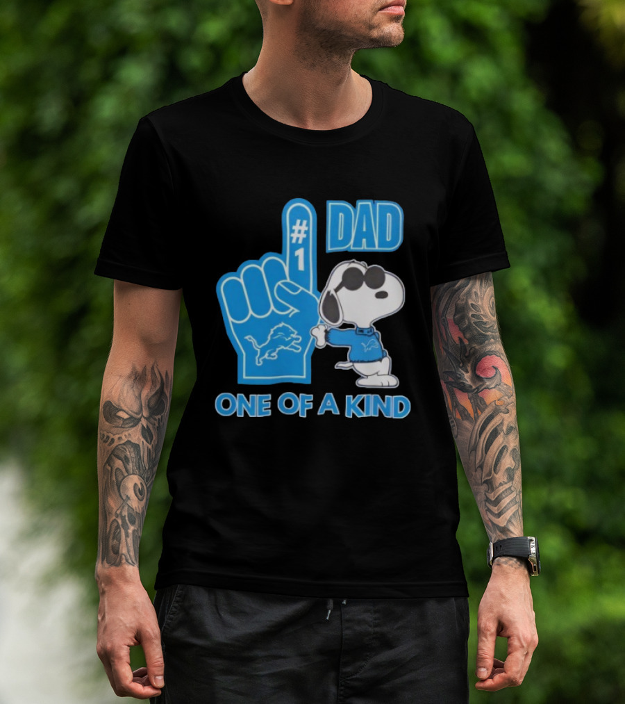 Detroit Lions Snoopy #1 Dad One Of A Kind T-Shirt