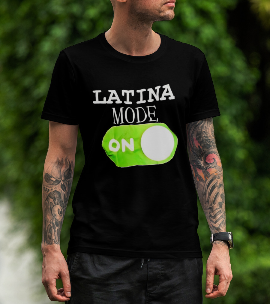 Latina Mode On Switch Green Circle T-Shirt