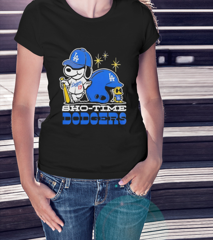 Los Angeles Dodgers Snoopy Show Time Baseball Fan Collectible T-Shirt