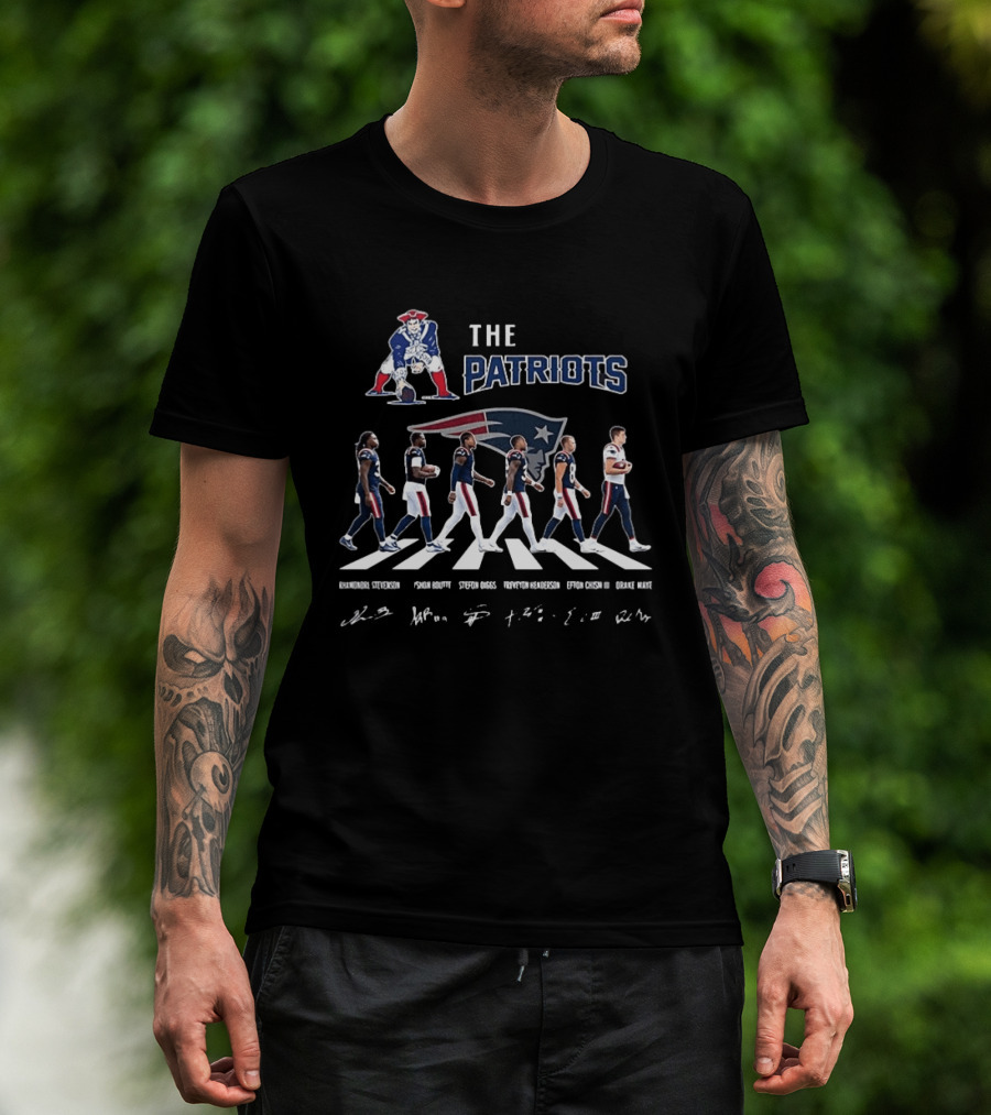 New England Patriots Abbey Road NFL Player Signatures T-Shirt