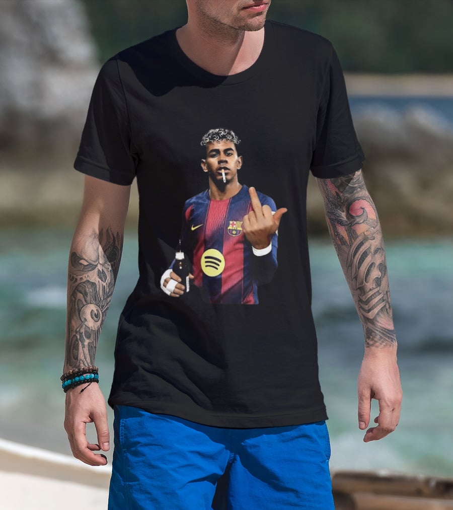 Lamine Yamal FC Barcelona Meme Middle Finger Gesture With Beer And Cigarette T-Shirt