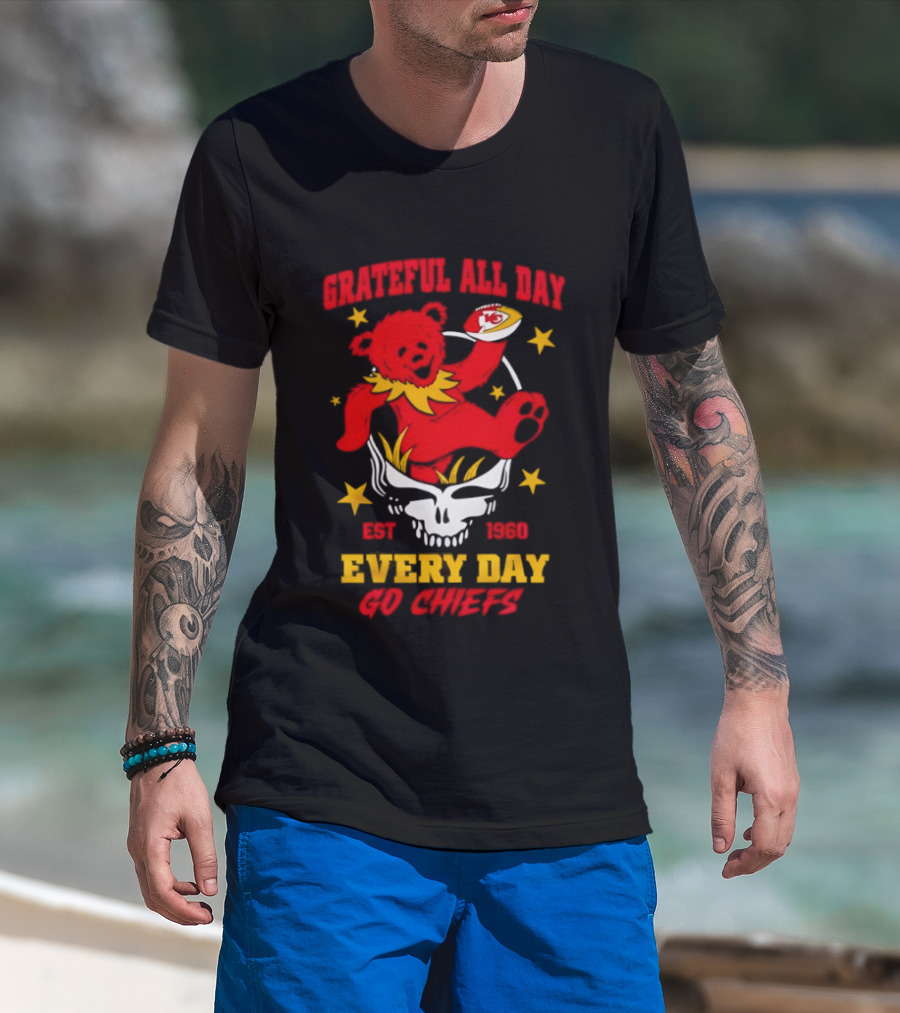 Grateful All Day Every Day Go Chiefs Est 1960 Kansas City Chiefs X Grateful Dead T-Shirt