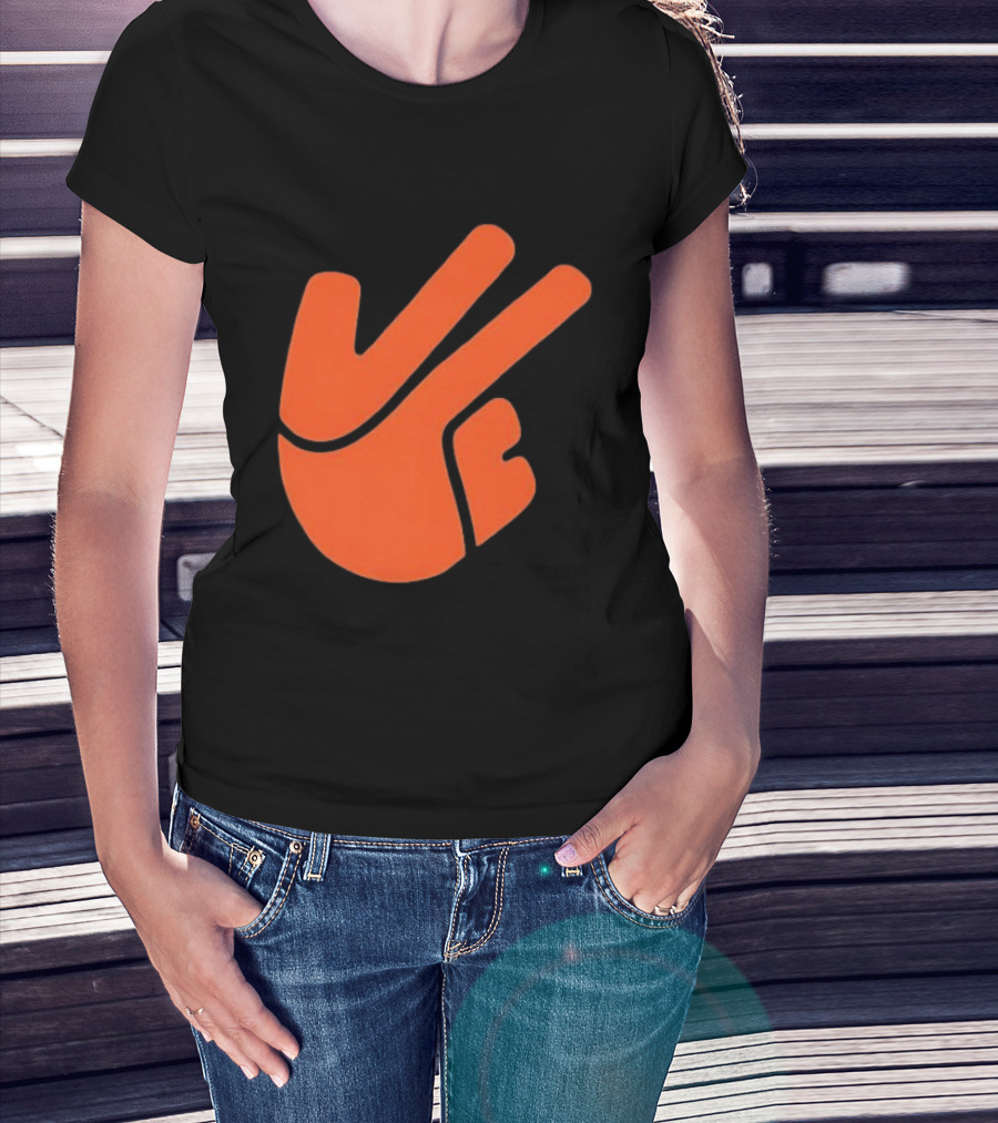 New York Knicks Three Hand Gesture NBA Team Sports Fan T-Shirt